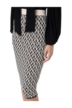 Elisabetta Franchi Maxi Rokken Skirt Black 5 Elisabetta Franchi Maxi Rokken Skirt Black -Elisabetta Franchi Winkel 14e40a84e6c4623e7b988282b3778a40