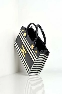 Elisabetta Franchi Handtassen Handbags Black -Elisabetta Franchi Winkel 199614fcf1c8a264f4850422fd55c6af