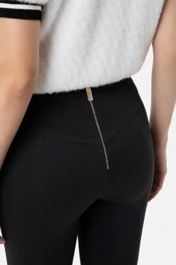 Elisabetta Franchi Pantalons Slim-fit Trousers Black -Elisabetta Franchi Winkel 308a2ad6d59ef7dbe8e92eb0dc879f43