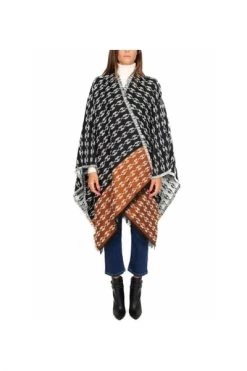 Elisabetta Franchi Poncho's Cloak Black -Elisabetta Franchi Winkel 4049caeeaf2887d2166c8d0dadc8810e