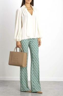 Elisabetta Franchi Blouses & Shirts White 6 Elisabetta Franchi Blouses & Shirts White -Elisabetta Franchi Winkel 4be40afdf25a40a8c0c6c3b819cc470f