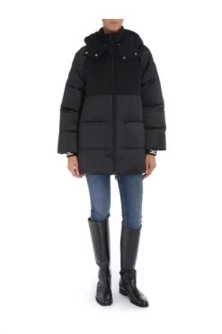 Elisabetta Franchi Gewatteerde Jassen Padded Quilted Coat With Removable Hood Black -Elisabetta Franchi Winkel 59b1847fe4929321b92069879c5b2fda