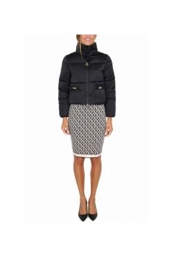 Elisabetta Franchi Gewatteerde Jassen Coats Black -Elisabetta Franchi Winkel 7ee986d4d44ad3e9ccca8674cf8fb247