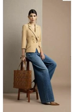 Elisabetta Franchi Boyfriend Jeans Trousers Blue -Elisabetta Franchi Winkel 8ab3a3bfab649984389b6c1e6b7272a6