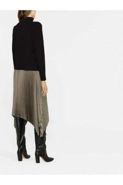 Elisabetta Franchi Coltruien MAGLIA TRICOT Black -Elisabetta Franchi Winkel 9cc7abb18fb2a7e01c13cfcc9322f804