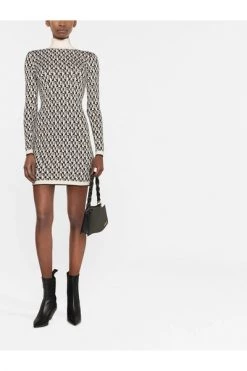 Elisabetta Franchi Casual Jurken Knitted Dresses Black 7 Elisabetta Franchi Casual Jurken Knitted Dresses Black -Elisabetta Franchi Winkel a6d18783464811de59c64d1feadb4728