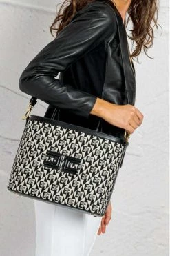 Elisabetta Franchi Schoudertassen Shoulder Bags Black