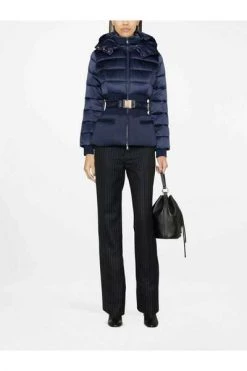 Elisabetta Franchi Gewatteerde Jassen Down Jackets Blue 7 Elisabetta Franchi Gewatteerde Jassen Down Jackets Blue -Elisabetta Franchi Winkel dcb812a576d3136104aa02ae98aaa63f