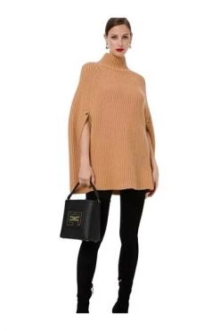 Elisabetta Franchi Coltruien High-necked Cap With Studs Beige -Elisabetta Franchi Winkel e5e08ac2a2945cb255db6f78c096bb8a